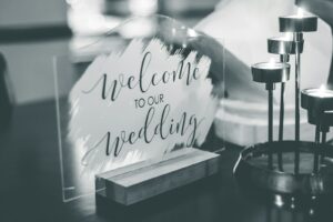 Geschenkideen zur Hochzeit_graviertes Geschenk